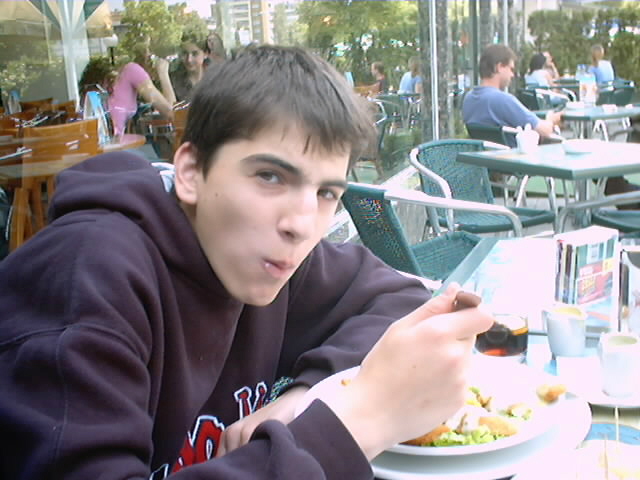 7.jpg (105538 bytes)
